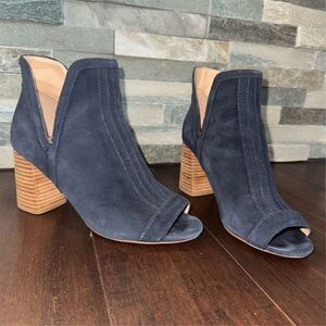 Joe's Jeans Women's Blue Suede Peep Toe Ankle Bootie Size 8 Wooden Block Heel
